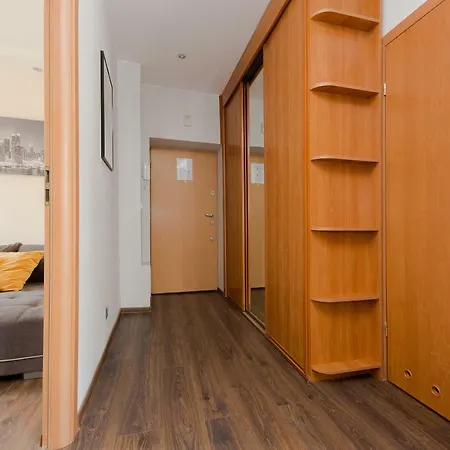 Shortstaypoland Staszica *