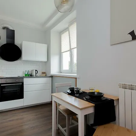 Shortstaypoland Staszica Apartament *